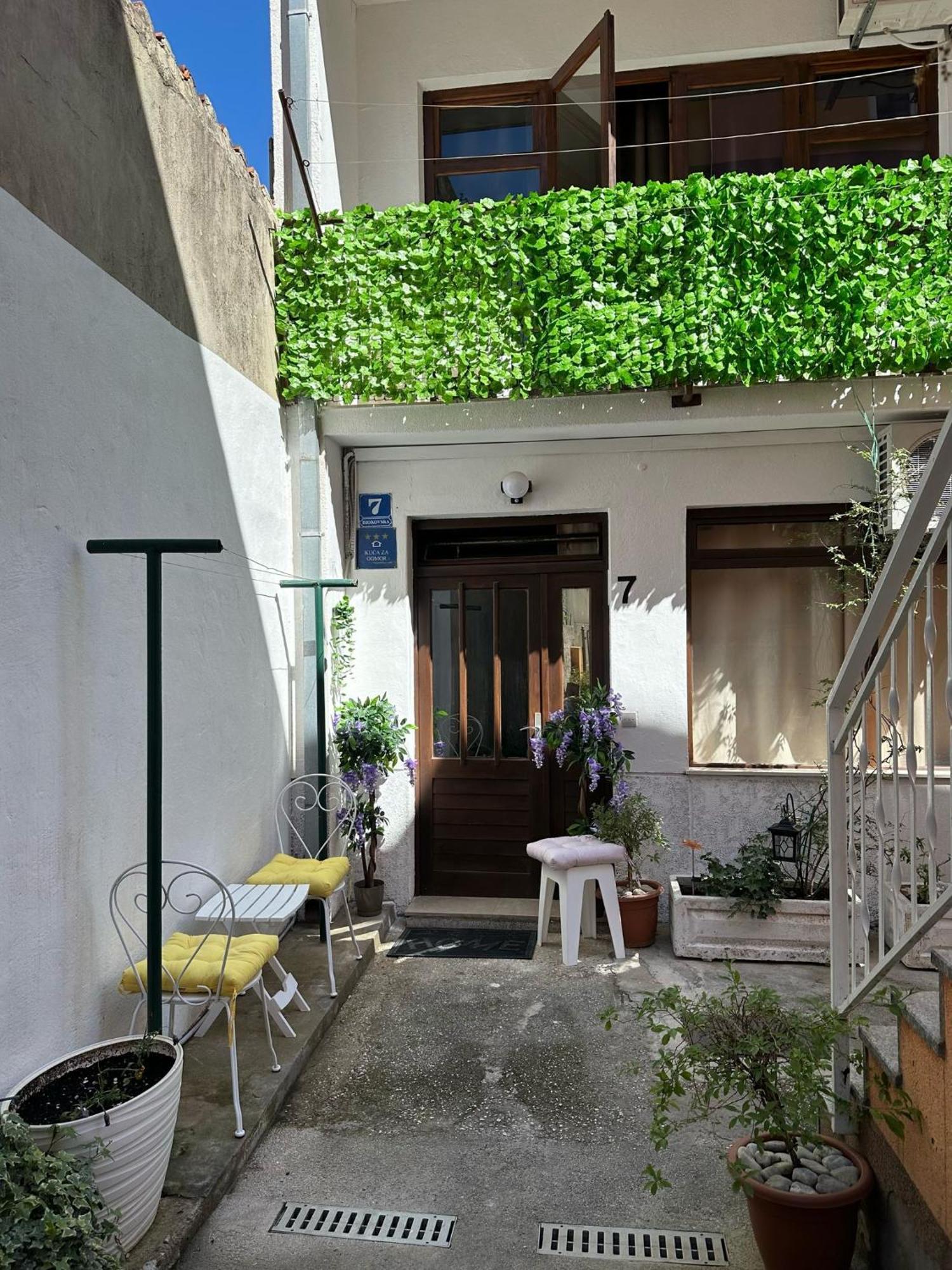 Apartment House Aria Башка-Вода Екстер'єр фото